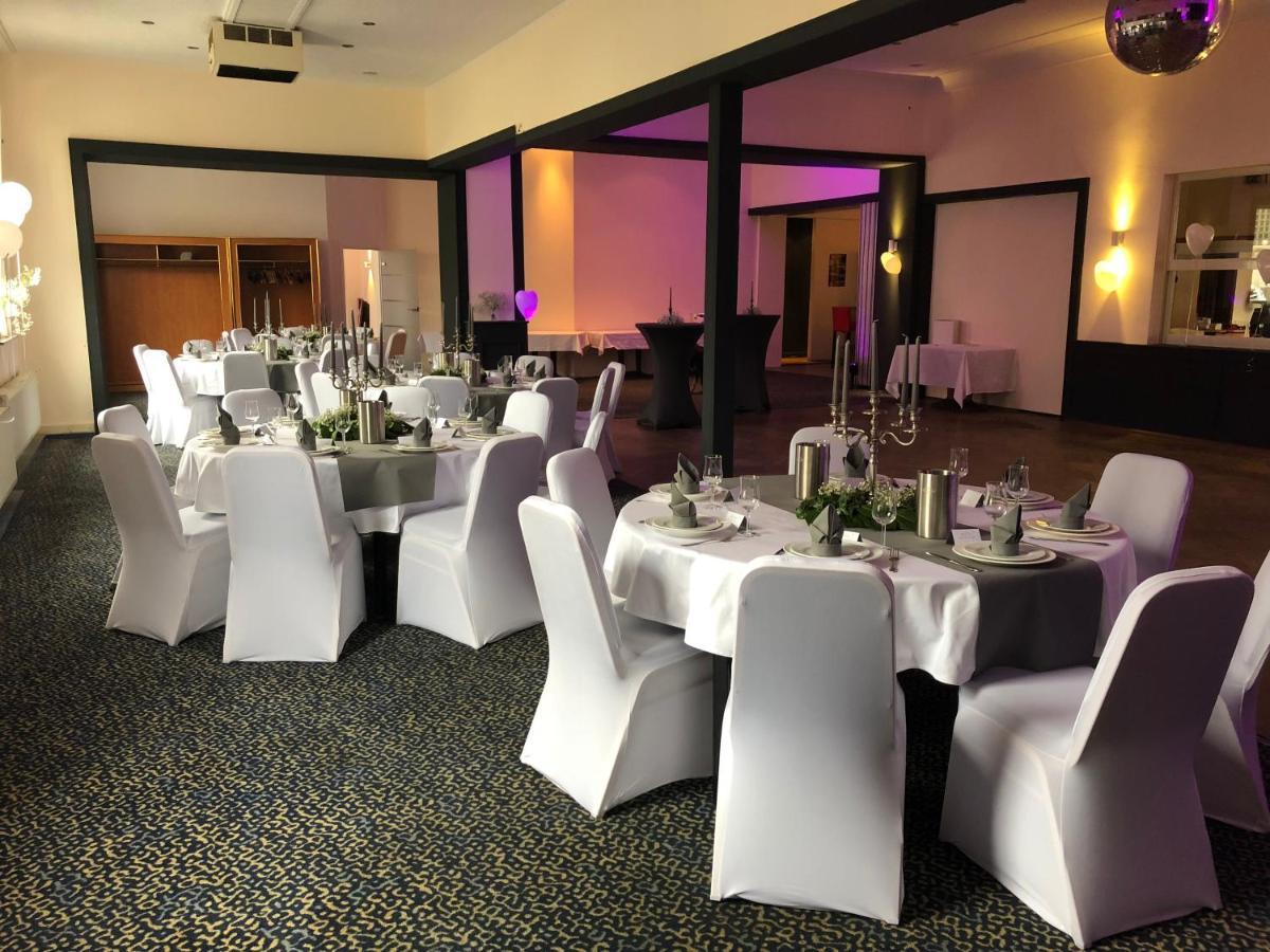 Hotel Ruhrpottfriends Ессен Екстер'єр фото